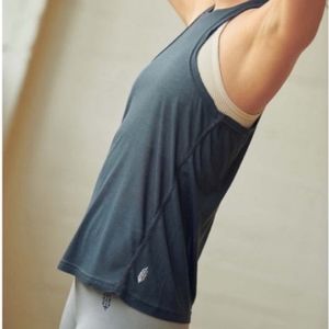 🎁Free People Movement Very Varsity Tank - sz XS